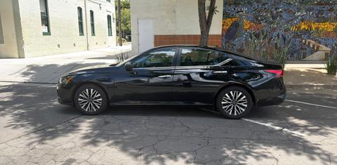 Nissan Altima 2024