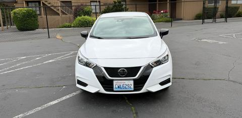 Nissan Versa 2021