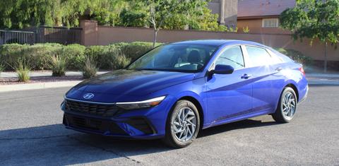 Hyundai Elantra Hybrid 2025