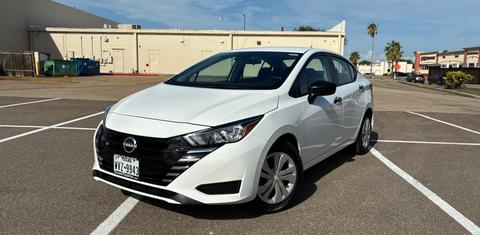 Nissan Versa 2024