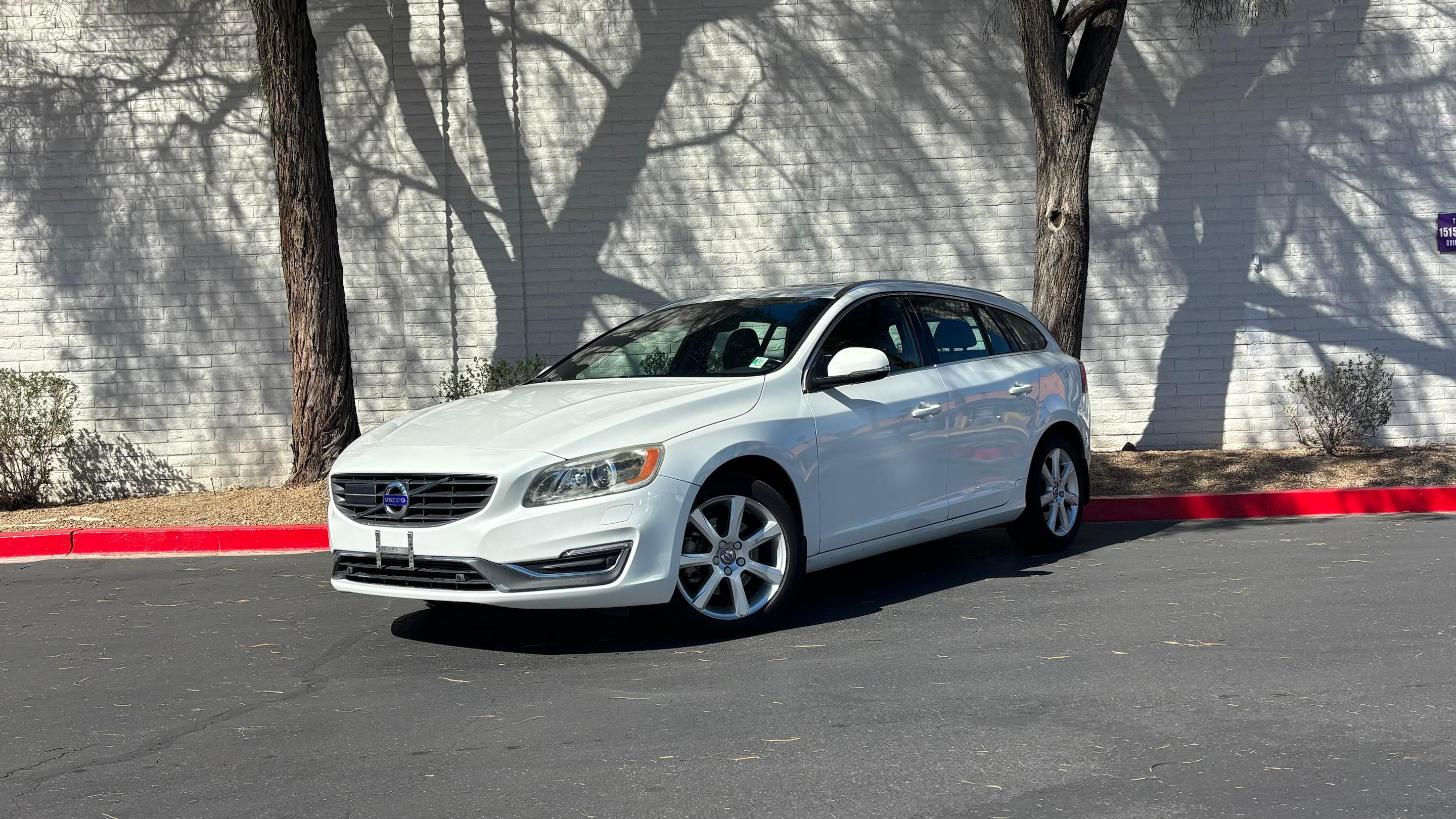 Volvo V60 2016 in Las Vegas, NV