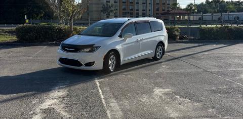 Chrysler Pacifica 2017