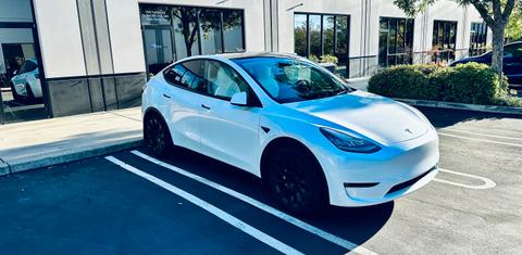 Tesla Model Y 2022