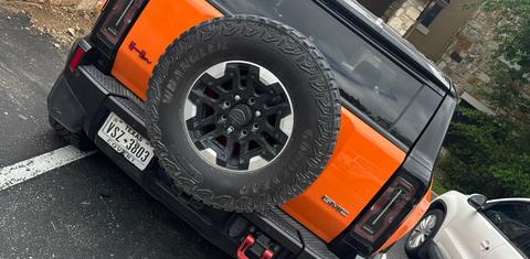 GMC HUMMER EV SUV 2024