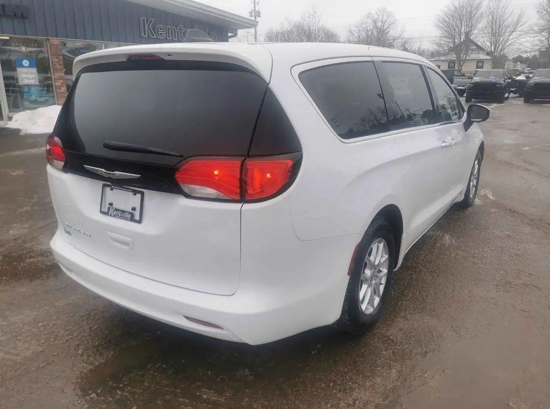 Chrysler Grand Caravan 2022 à 