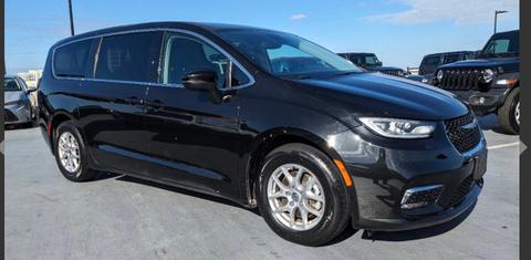 Chrysler Pacifica 2023