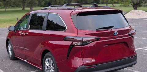 Toyota Sienna 2025