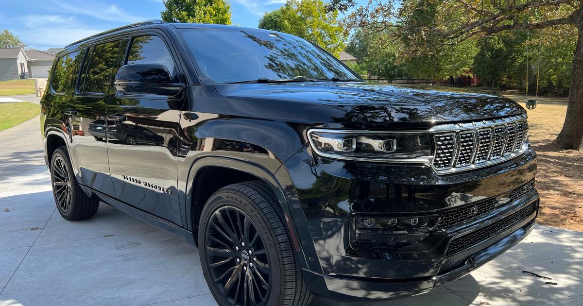 Jeep Grand Wagoneer 2022 rental in Jenks, OK by Shannon I. Turo