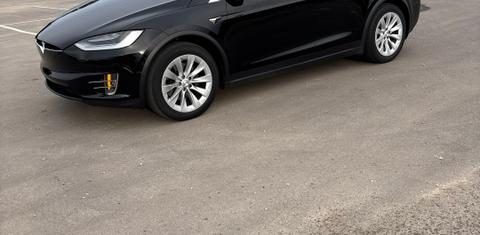 Tesla Model X 2020