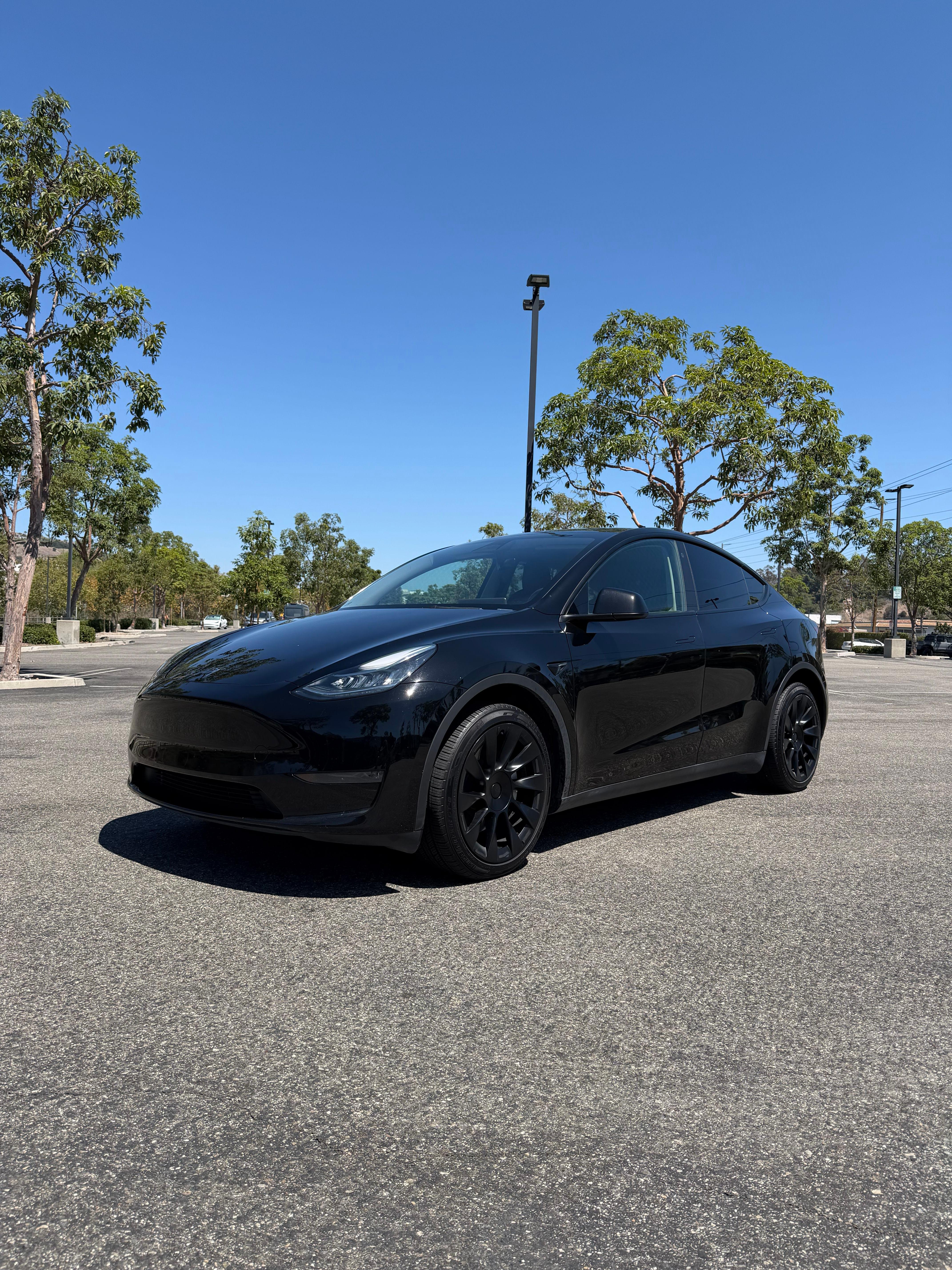 Tesla Model Y 2023 in Santa Ana, CA