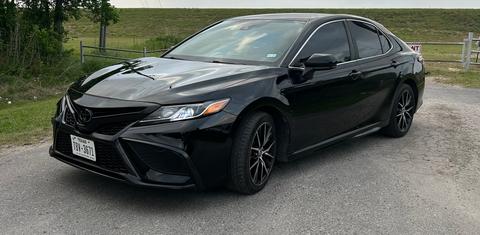 Toyota Camry 2021