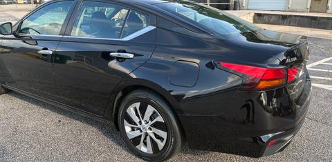 Nissan Altima 2020
