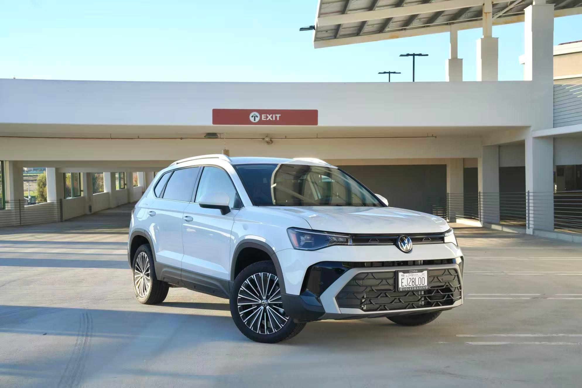 Volkswagen Taos 2025 in El Segundo, CA
