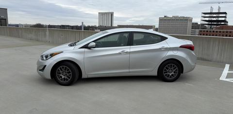 Hyundai Elantra 2016