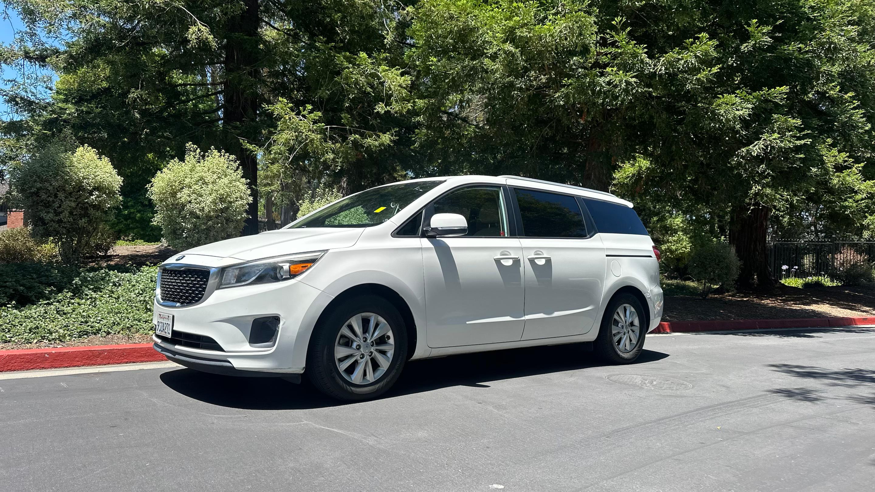 Kia Sedona 2016 in Santa Cruz, CA