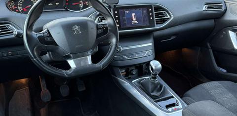 Peugeot 308 2016