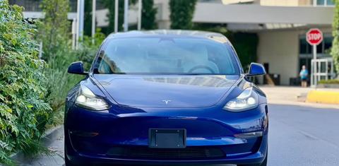Tesla Model 3 2022