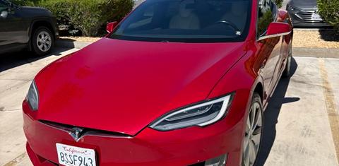 Tesla Model S 2020
