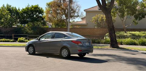 Hyundai Accent 2015