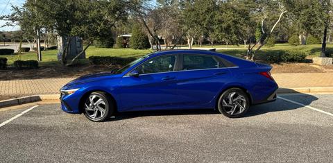 Hyundai Elantra 2025