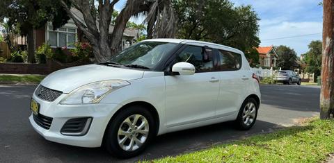 Suzuki SWIFT 2015