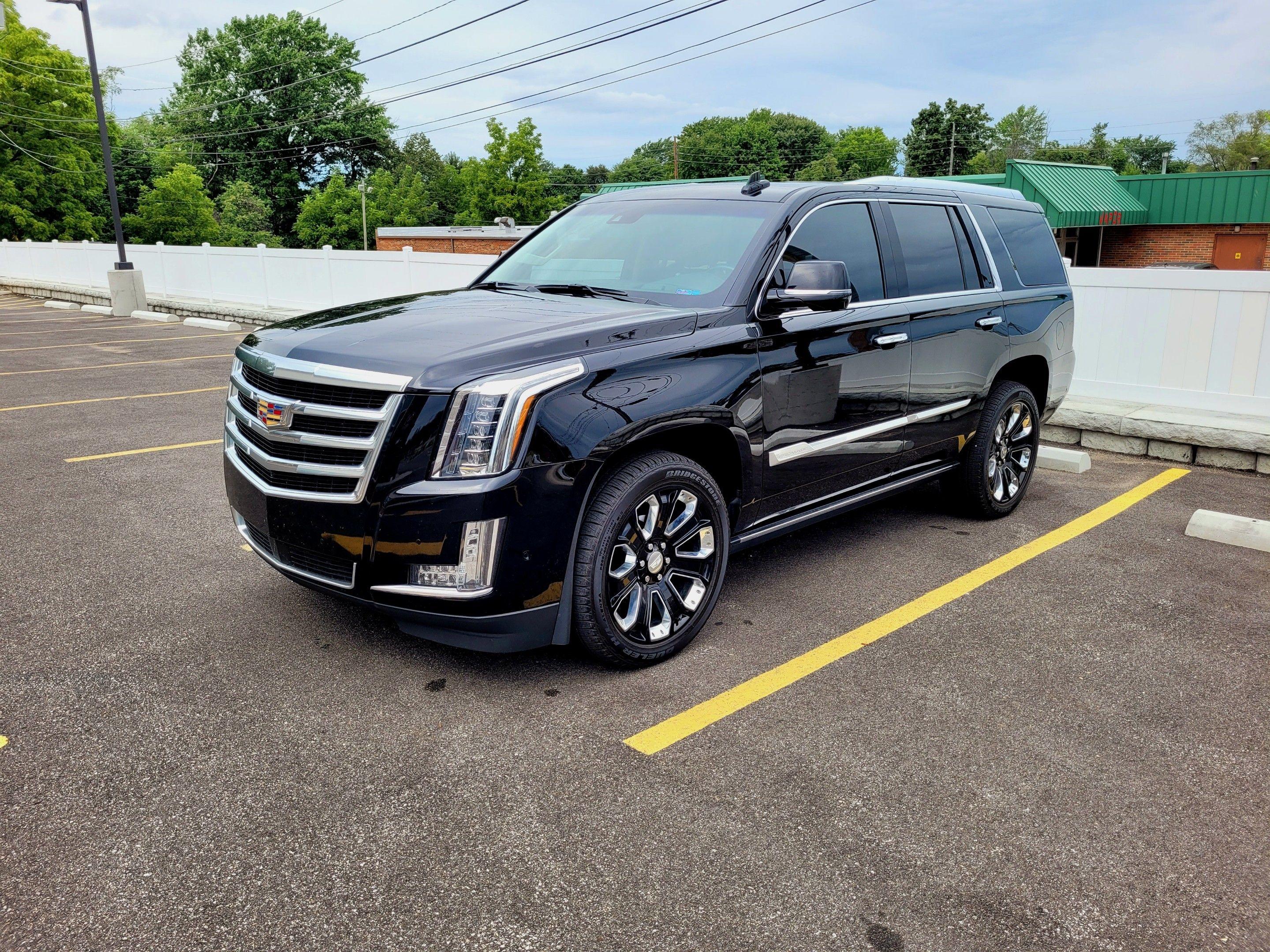 Cadillac Escalade 2019 in Berea, OH