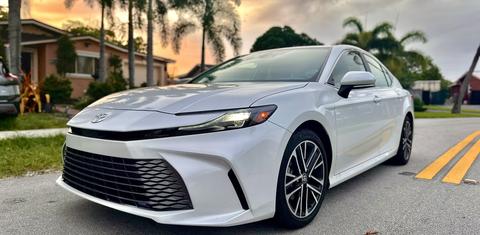 Toyota Camry Hybrid 2025