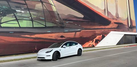 Tesla Model 3 2023