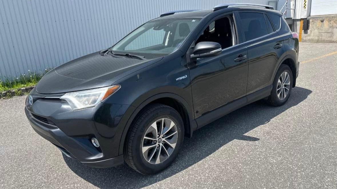 Toyota RAV4 Hybrid 2017 à 