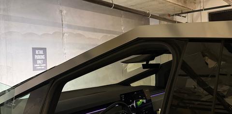 Tesla Cybertruck 2025