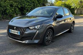 Peugeot 208 2022 à Saint-Ouen-l'Aumône