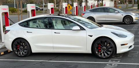 Tesla Model 3 2021