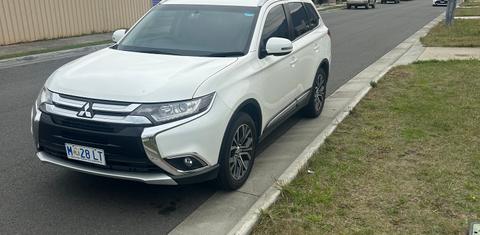 Mitsubishi OUTLANDER 2017