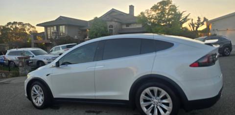 Tesla Model X 2020