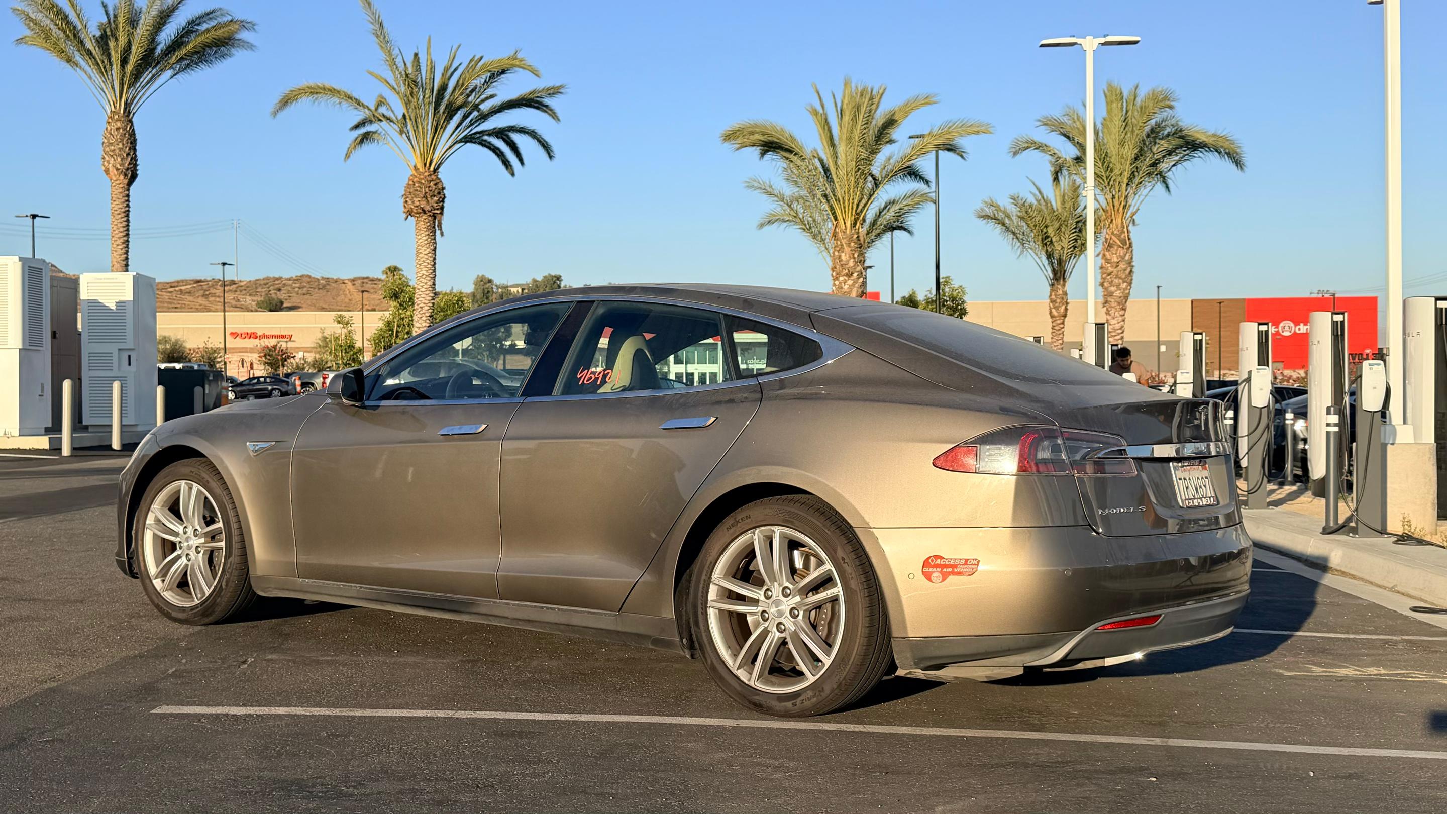 Tesla Model S 2015 in Greeley, CO