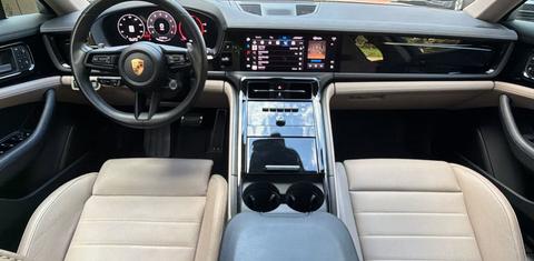 Porsche Panamera 2025