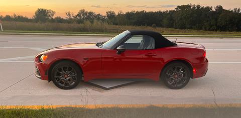 FIAT 124 Spider 2017