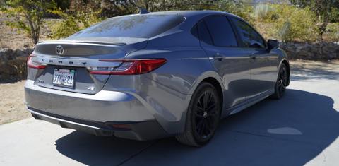 Toyota Camry Hybrid 2025