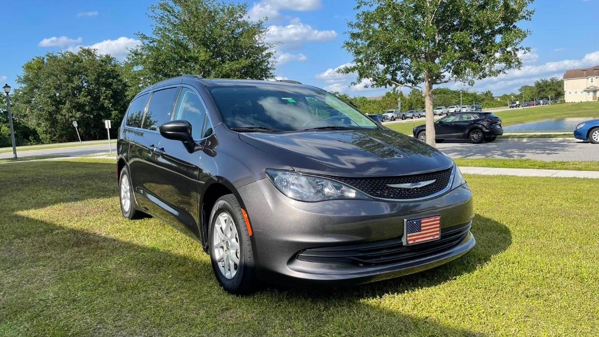 Chrysler Voyager 2020 in Orlando, FL