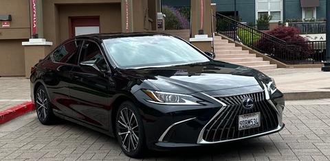 Lexus ES 2022