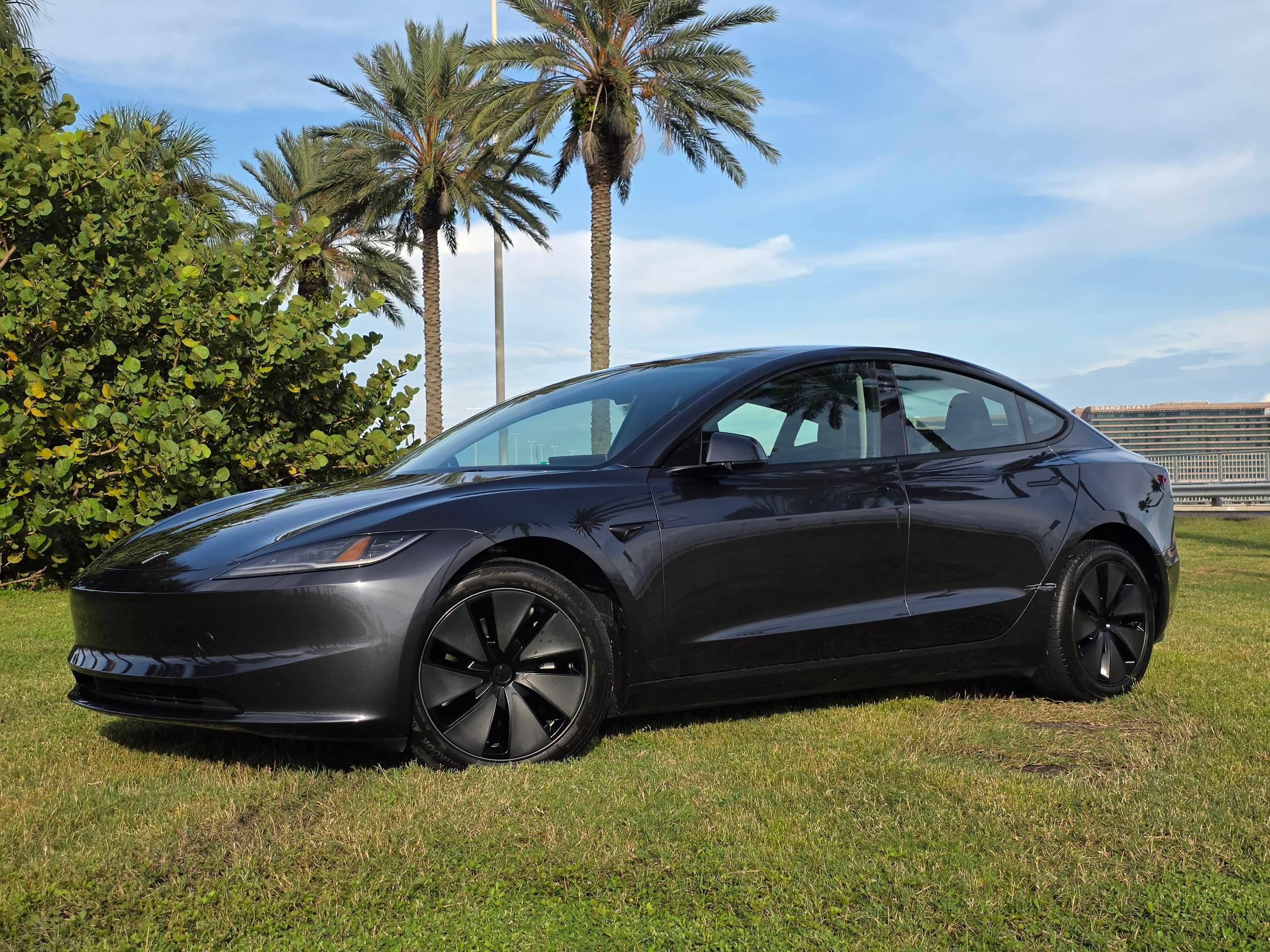 Tesla Model 3 2025 in Tampa, FL