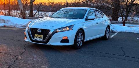 Nissan Altima 2022