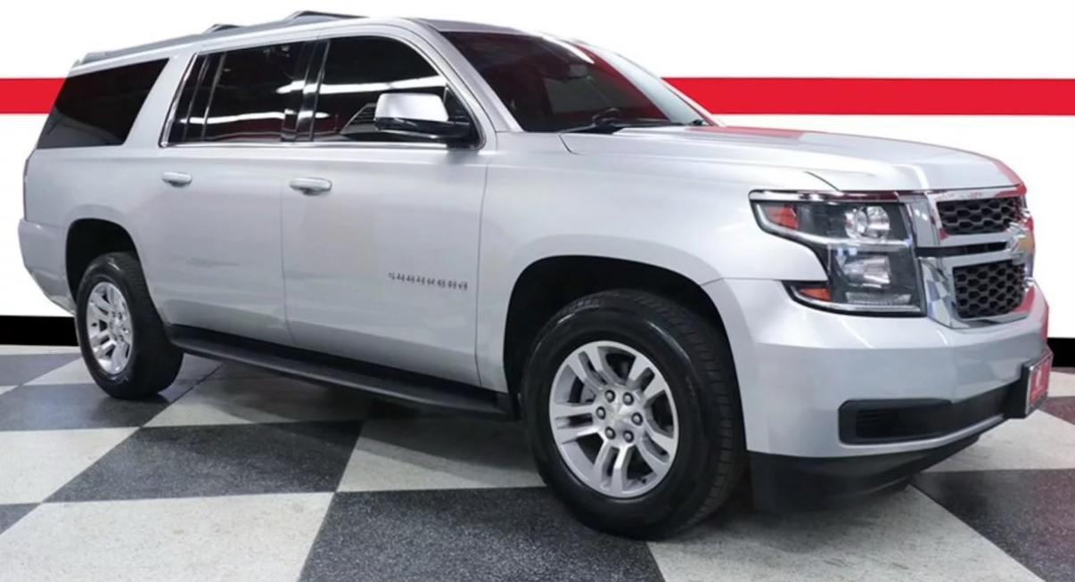 Chevrolet Suburban 2017 in Andice, TX