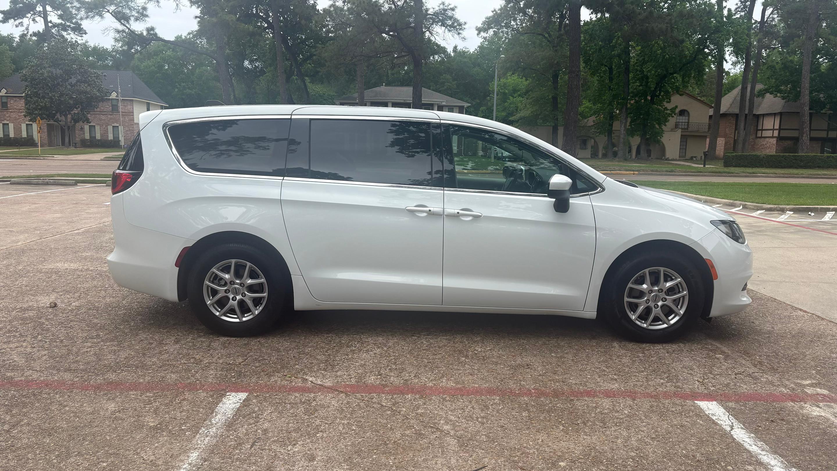 Chrysler Voyager 2023 in Spring, TX