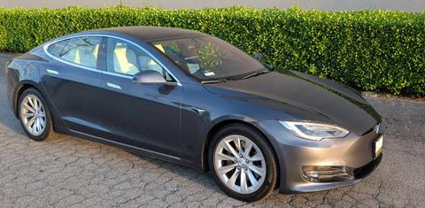 Tesla Model S 2019