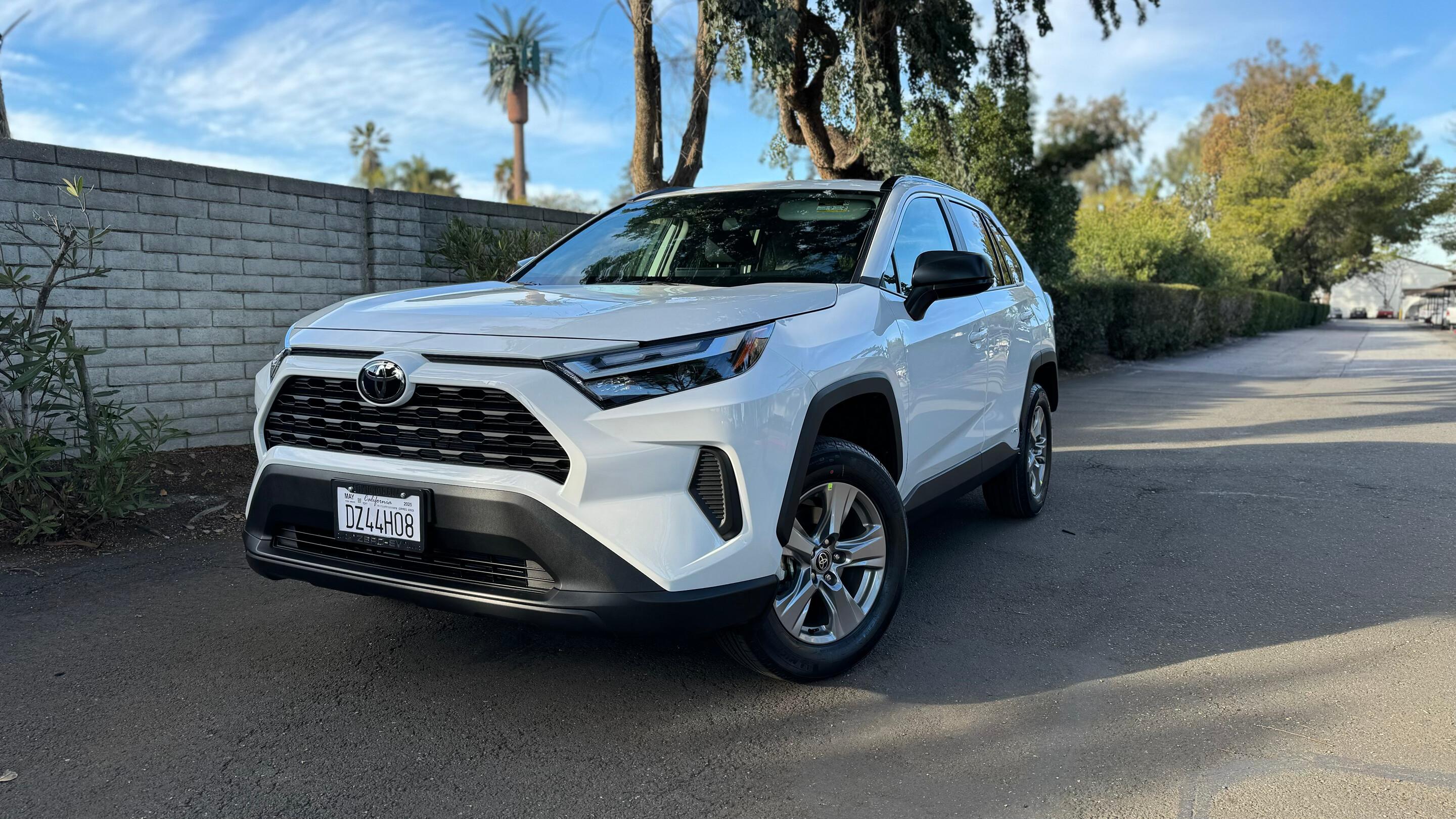Toyota RAV4 Hybrid 2025 in Sunnyvale, CA
