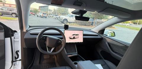 Tesla Model Y 2026
