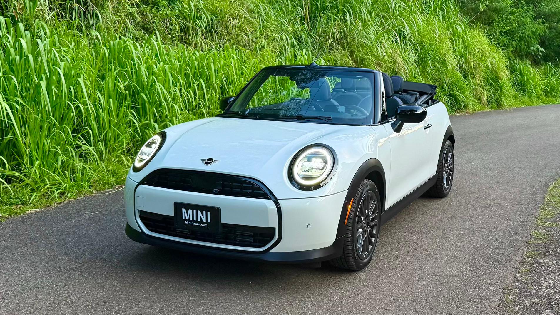 MINI Convertible 2025 in 