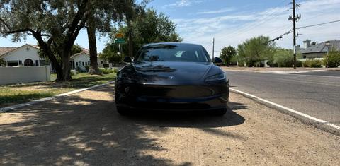 Tesla Model 3 2024