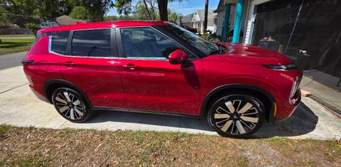 Mitsubishi Outlander 2025